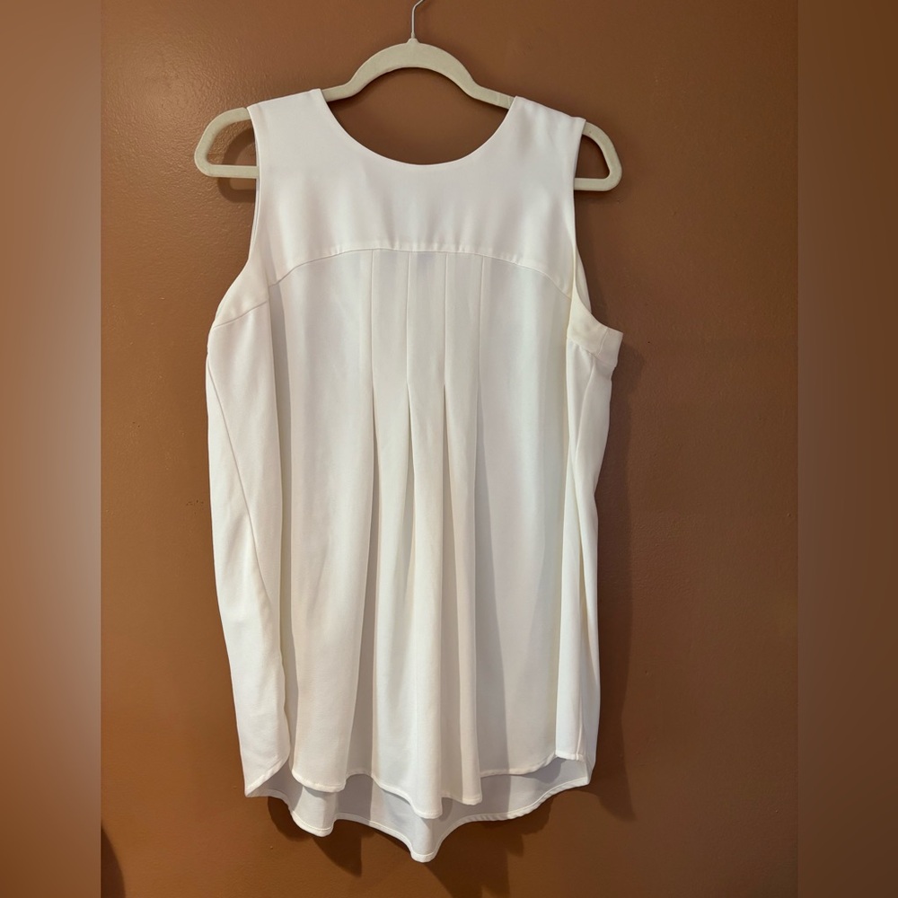 Alfani White Pleated Sleeveless Blouse